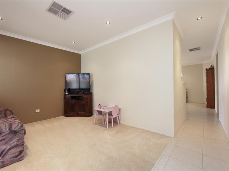 22 Granesse Drive, Ellenbrook WA 6069