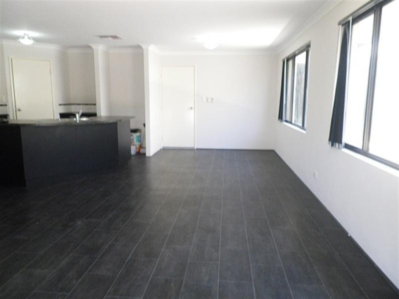 6 Aston Chase, Aveley WA 6069