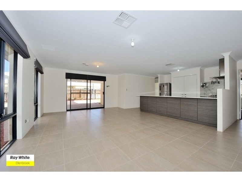 41 Bradshaw Crescent, Ellenbrook WA 6069