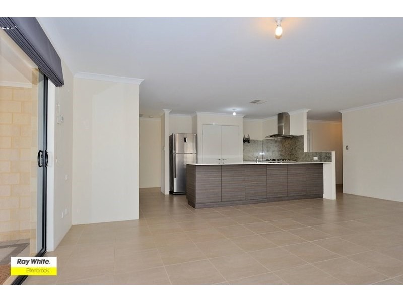 41 Bradshaw Crescent, Ellenbrook WA 6069