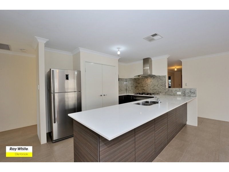 41 Bradshaw Crescent, Ellenbrook WA 6069