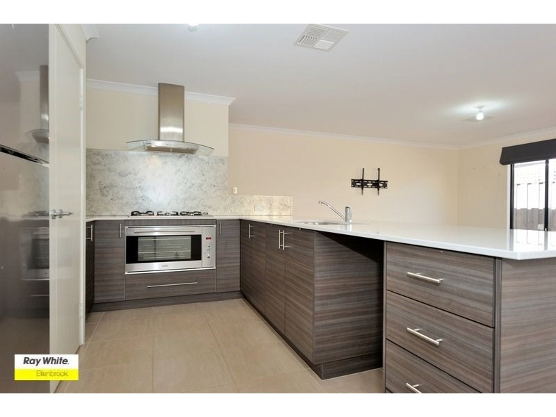 41 Bradshaw Crescent, Ellenbrook WA 6069