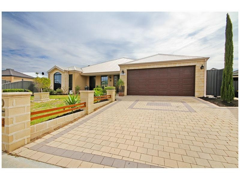 8 Anfield Crescent, Aveley WA 6069