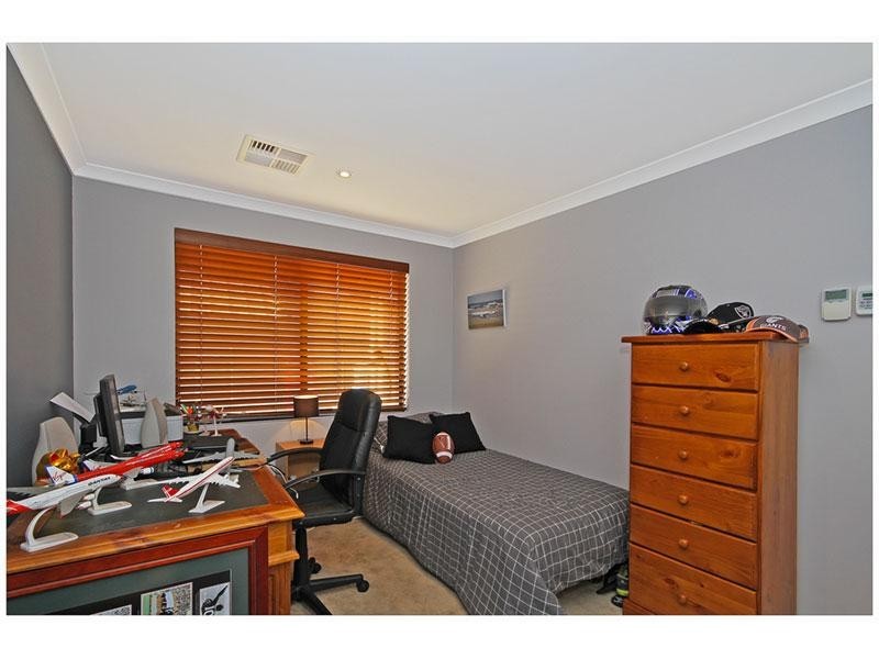 8 Anfield Crescent, Aveley WA 6069