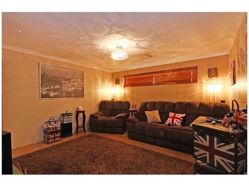 8 Anfield Crescent, Aveley WA 6069