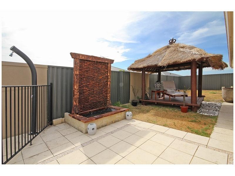 8 Anfield Crescent, Aveley WA 6069