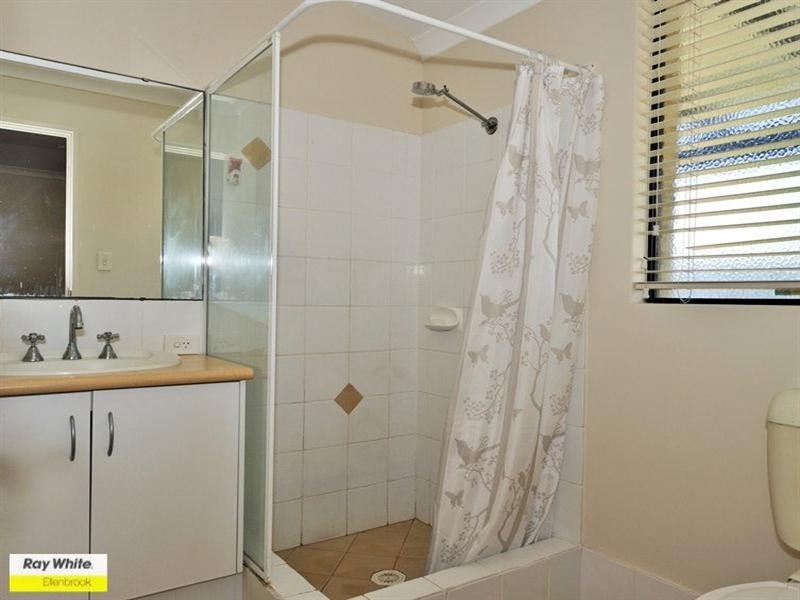 15 Karbar Pass, Ellenbrook WA 6069