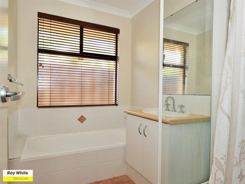 15 Karbar Pass, Ellenbrook WA 6069