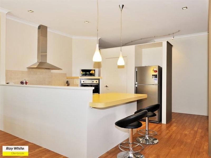 15 Karbar Pass, Ellenbrook WA 6069