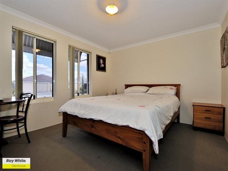 12 Ardmore Parade, Ellenbrook WA 6069