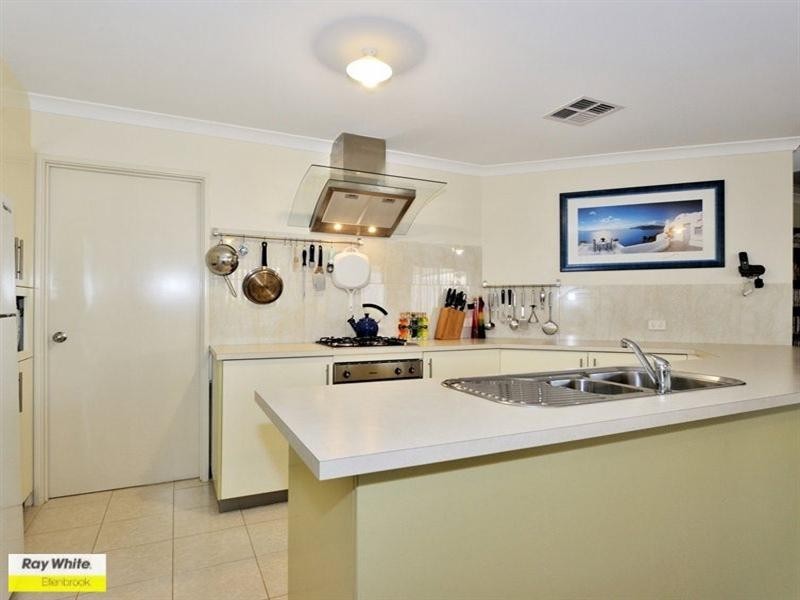 12 Ardmore Parade, Ellenbrook WA 6069