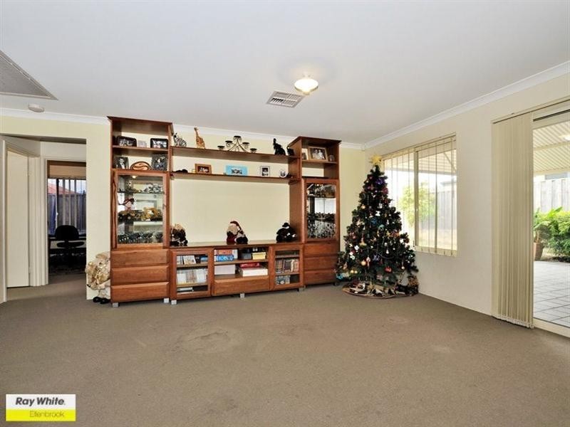 12 Ardmore Parade, Ellenbrook WA 6069