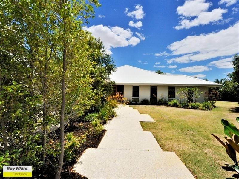 10 Banchory Way, The Vines WA 6069