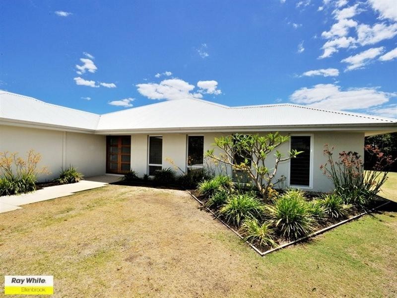 10 Banchory Way, The Vines WA 6069
