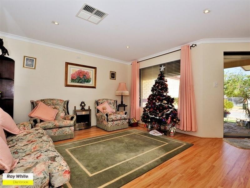 21 Lissadell Terrace, Ellenbrook WA 6069