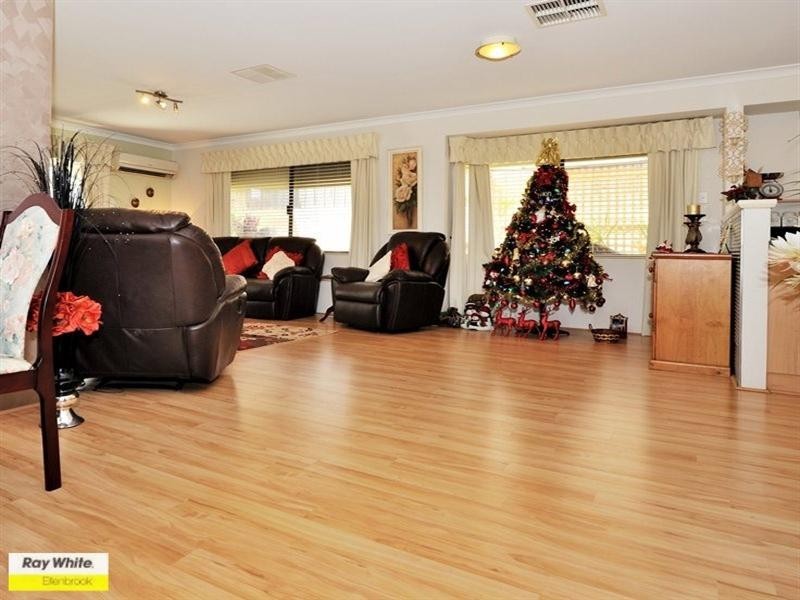 21 Lissadell Terrace, Ellenbrook WA 6069