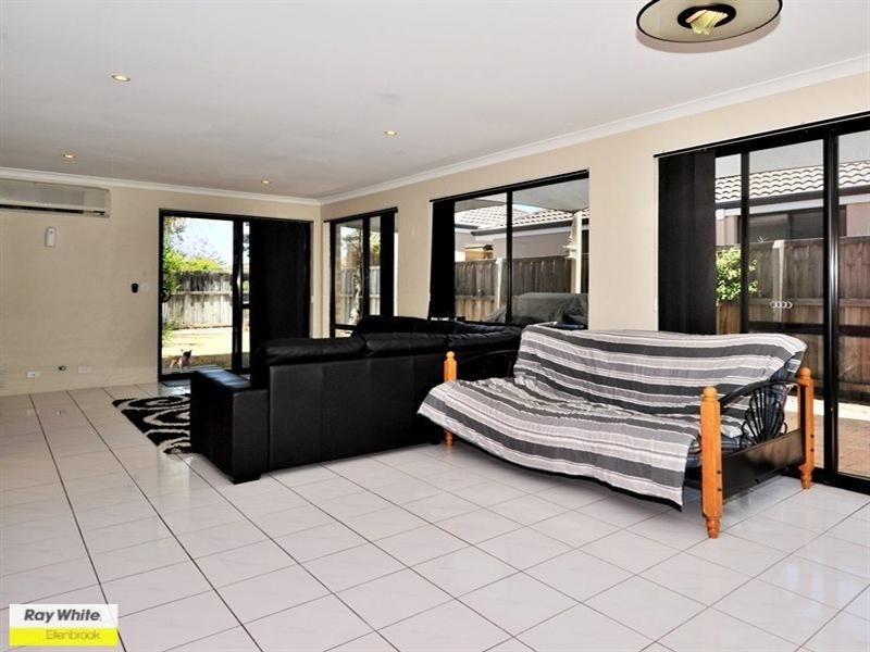 15 Mirimas Court, Ellenbrook WA 6069