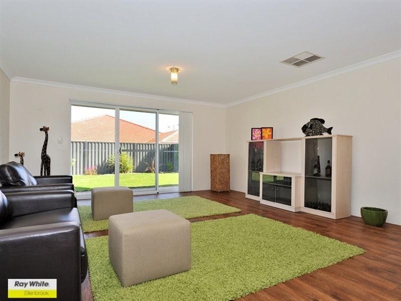 63 Marden Grange, Aveley WA 6069