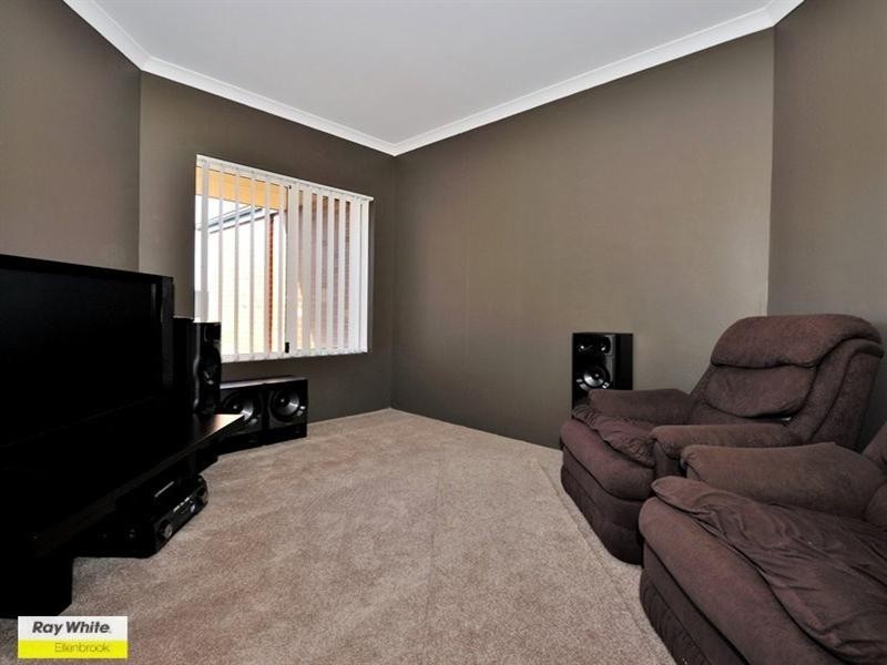 63 Marden Grange, Aveley WA 6069