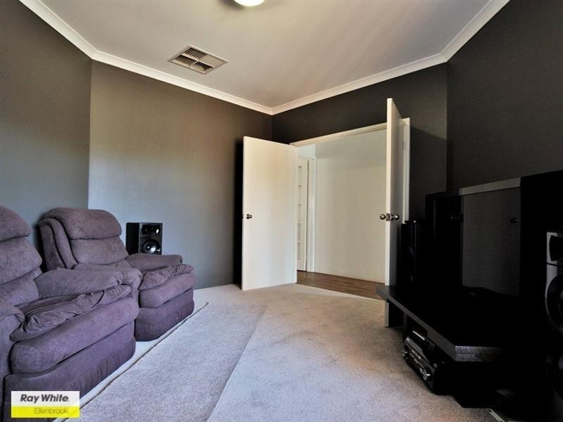 63 Marden Grange, Aveley WA 6069