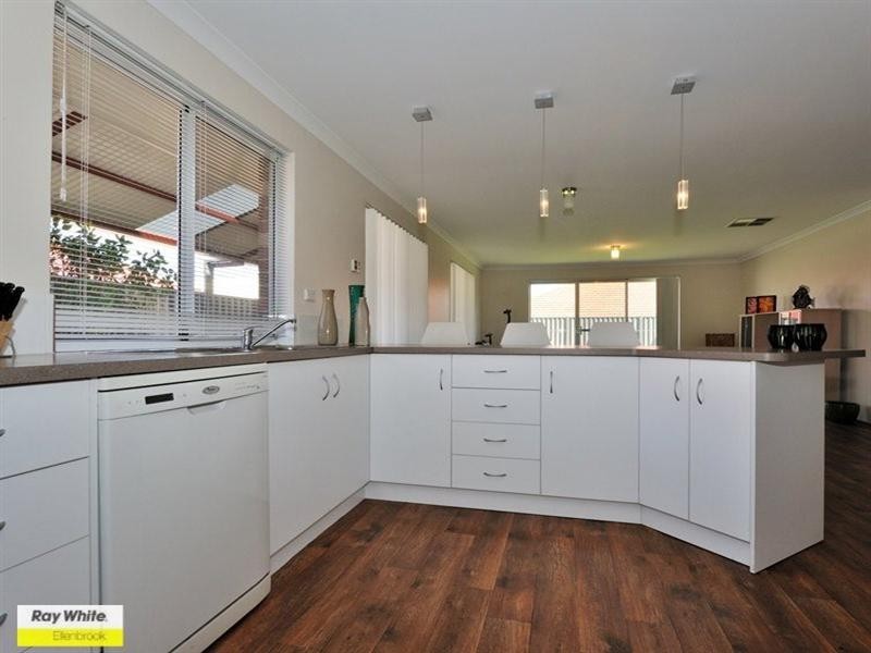 63 Marden Grange, Aveley WA 6069