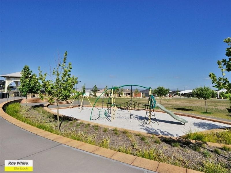 63 Marden Grange, Aveley WA 6069