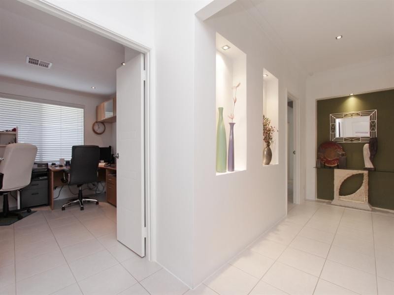 70 Westgrove Drive, Ellenbrook WA 6069