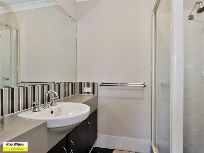 5 Goomally Turn, Ellenbrook WA 6069