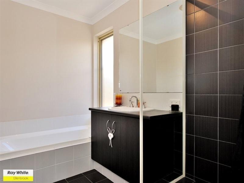 5 Goomally Turn, Ellenbrook WA 6069