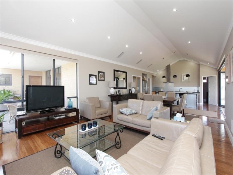 1 Scallion Street, Aveley WA 6069