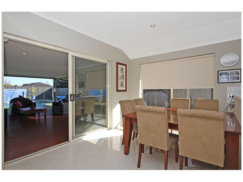 23 Cowra Turn, Aveley WA 6069