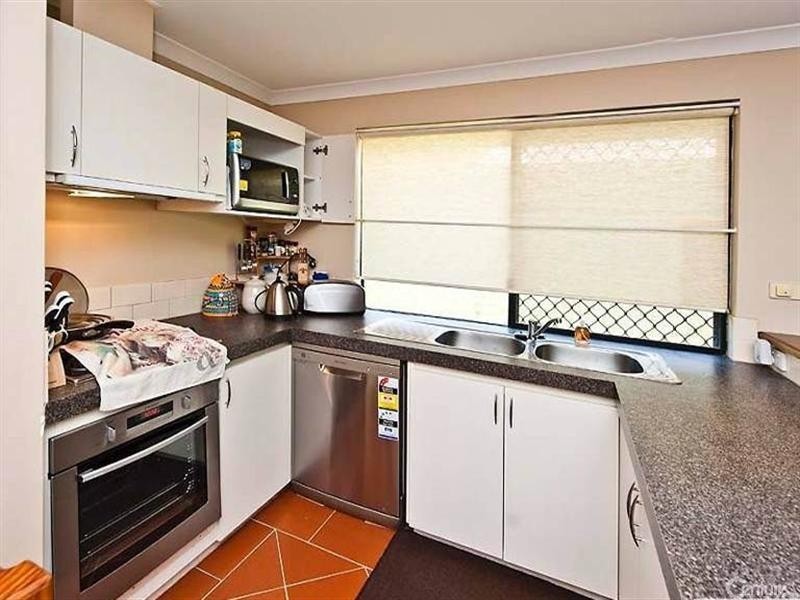 4 Solanum Court, Ellenbrook WA 6069