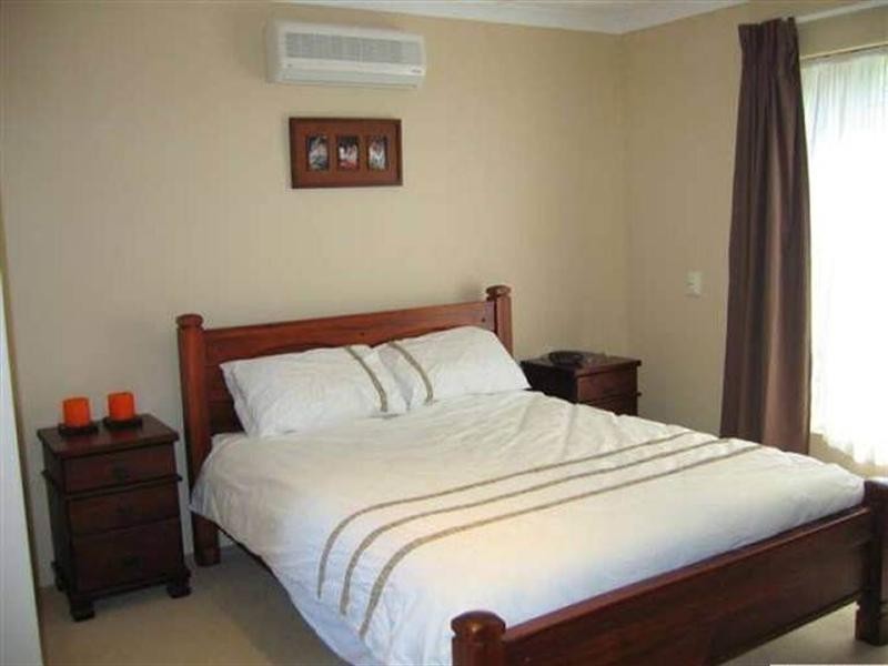 4 Solanum Court, Ellenbrook WA 6069