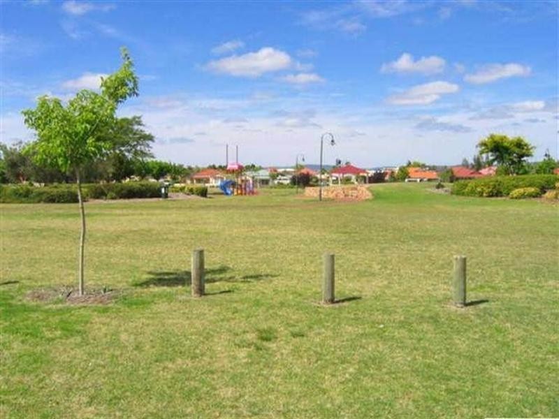 4 Solanum Court, Ellenbrook WA 6069