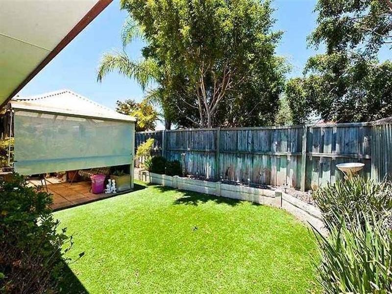 4 Solanum Court, Ellenbrook WA 6069