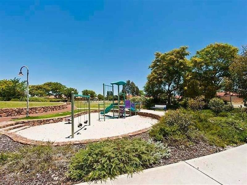 4 Solanum Court, Ellenbrook WA 6069