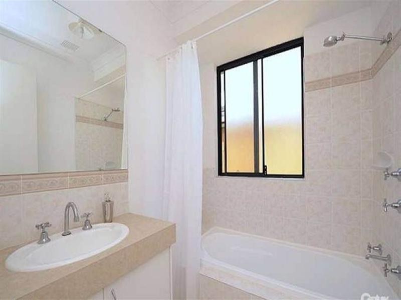 60 Brixton Crescent, Ellenbrook WA 6069