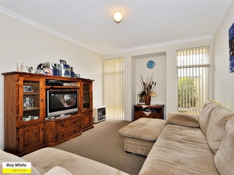 20 Otunic Way, Madeley WA 6065