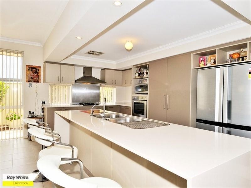 20 Otunic Way, Madeley WA 6065