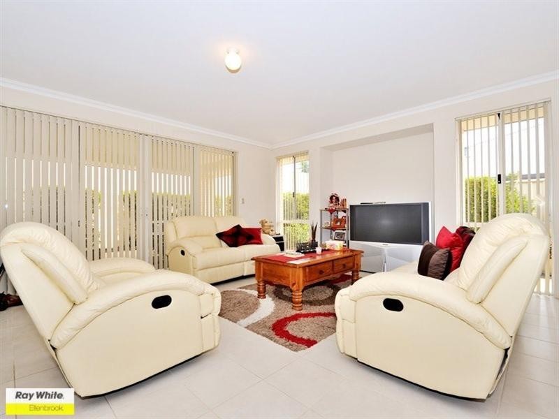 20 Otunic Way, Madeley WA 6065