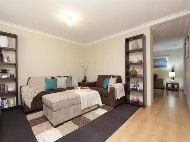 11 Jervis Drive, Ellenbrook WA 6069