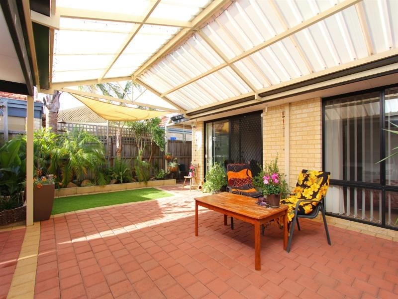 8 Toulon Lane, Ellenbrook WA 6069