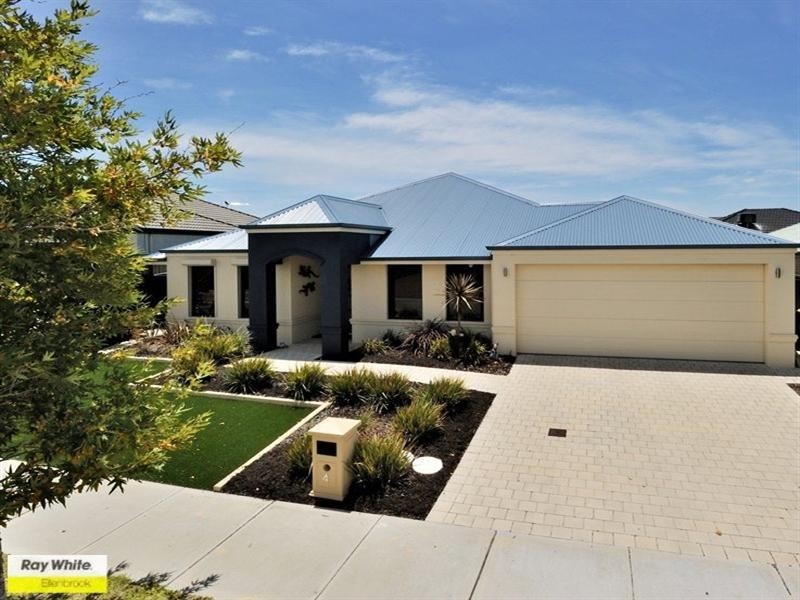 4 Balsam Mews, Aveley WA 6069