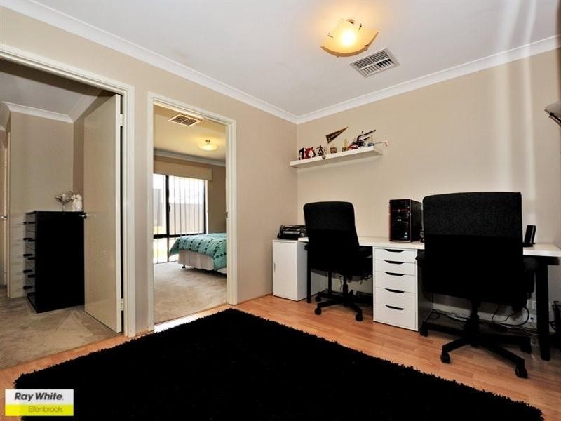 4 Balsam Mews, Aveley WA 6069