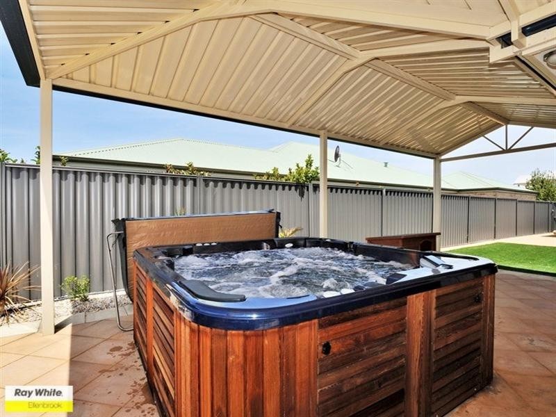 4 Balsam Mews, Aveley WA 6069