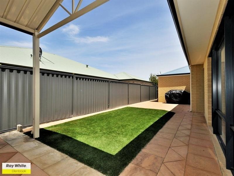 4 Balsam Mews, Aveley WA 6069