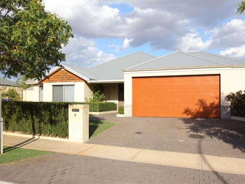 4 Kalinga Drive, Ellenbrook WA 6069