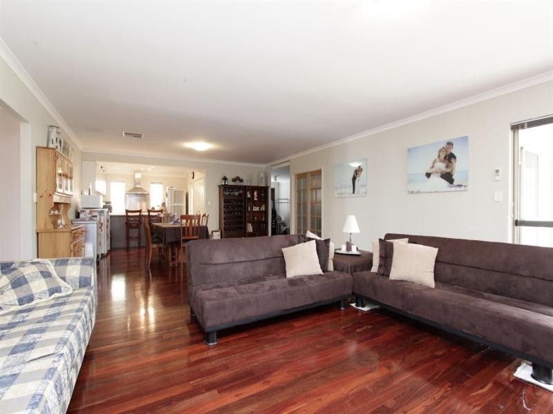 4 Kalinga Drive, Ellenbrook WA 6069