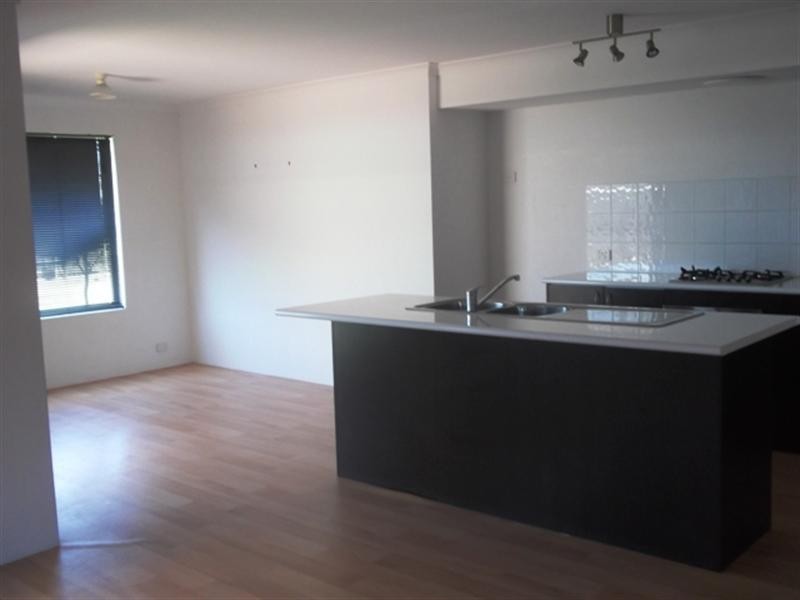 7 Brewster Circuit, Ellenbrook WA 6069