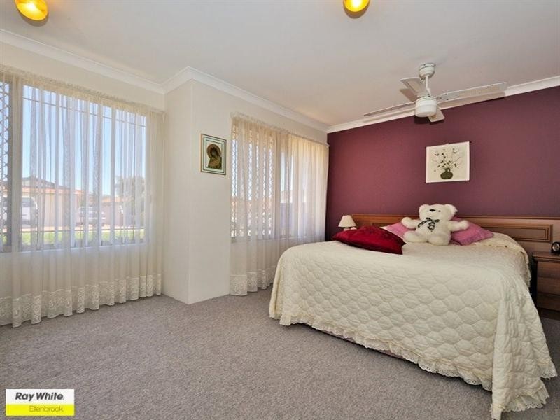 27 Eradu Ramble, Hocking WA 6065